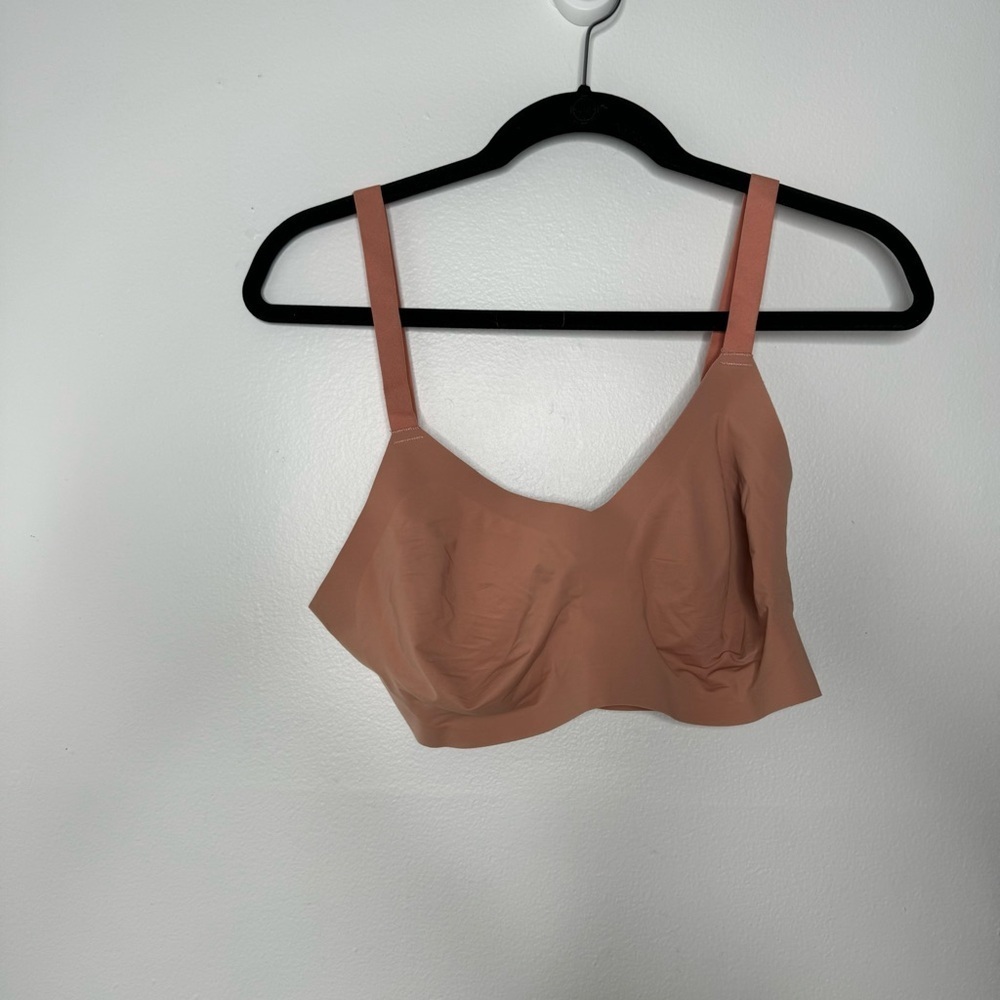 Knix Seamless v neck Bra 6+